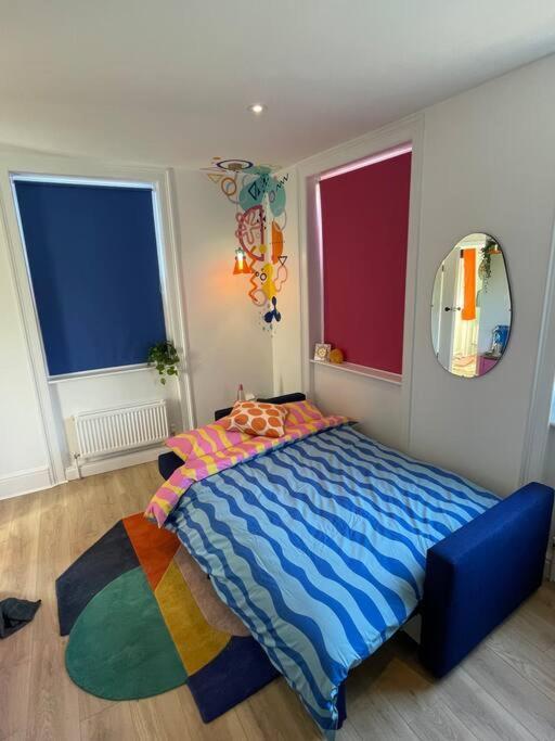 Colourful Apartment In Margate KENT Eksteriør billede