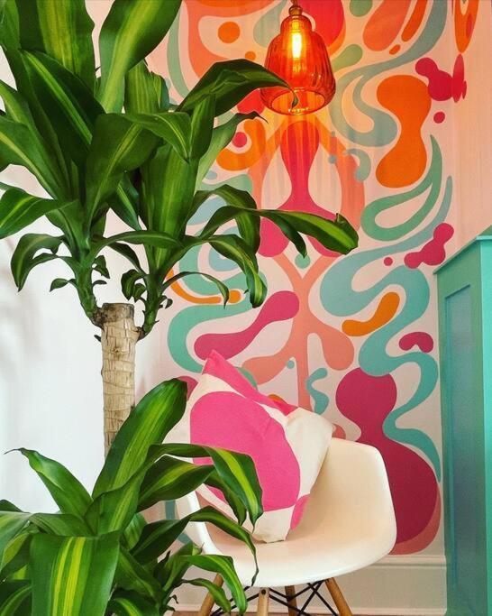 Colourful Apartment In Margate KENT Eksteriør billede