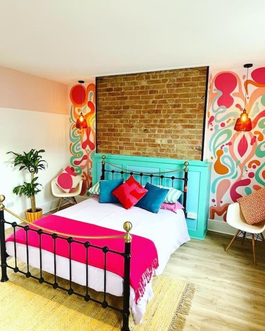 Colourful Apartment In Margate KENT Eksteriør billede
